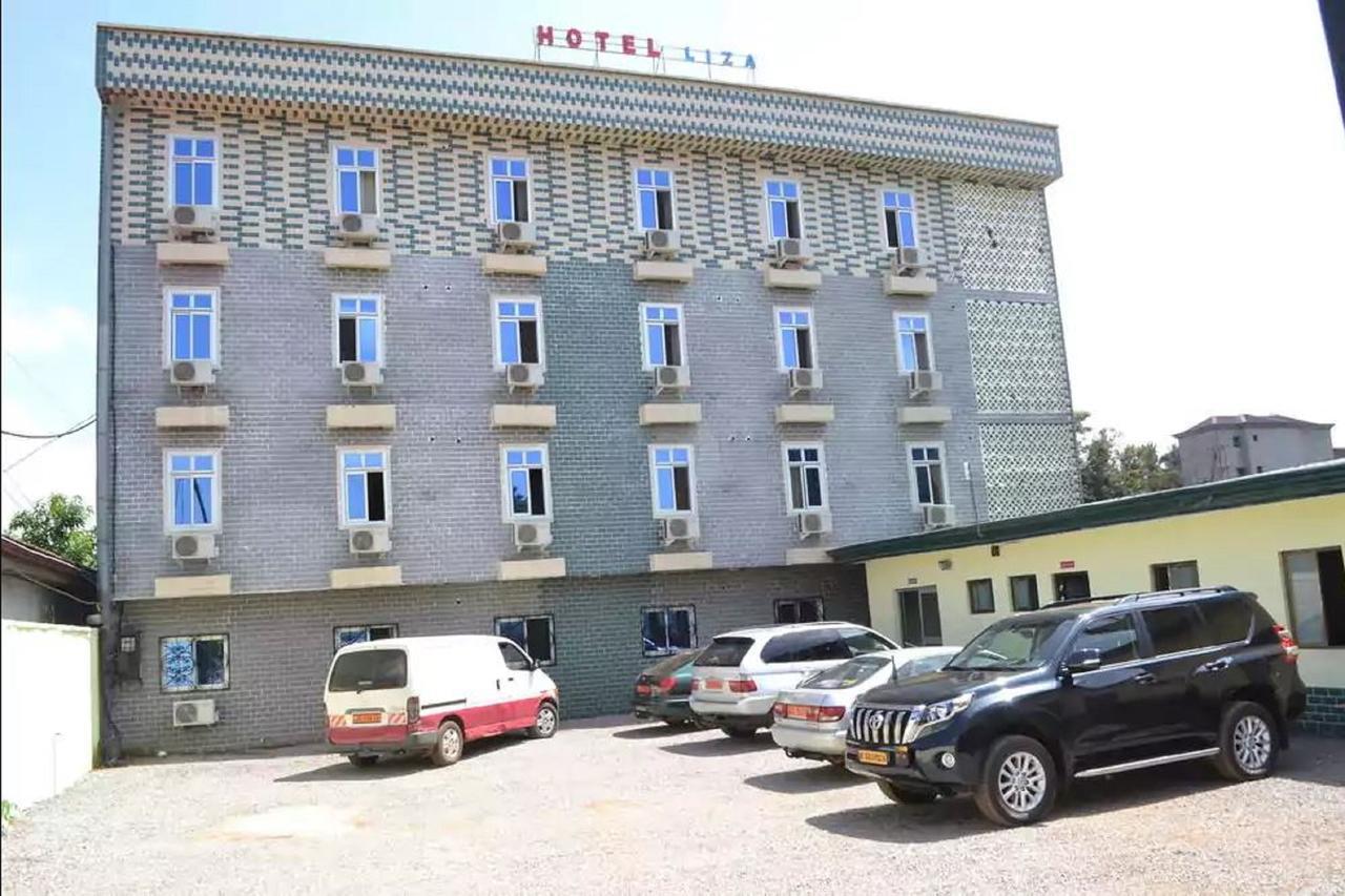 Liza Hotel Yaoundé エクステリア 写真