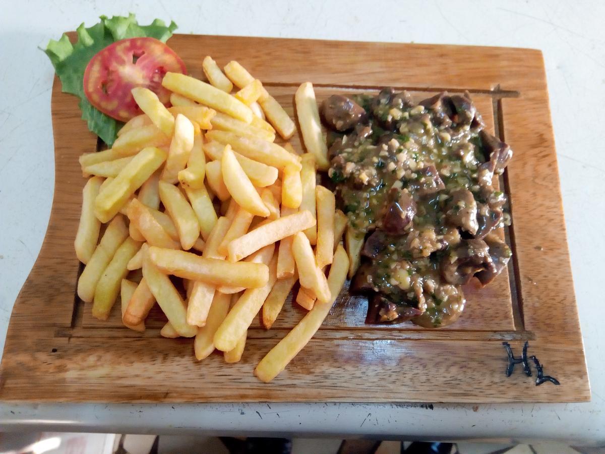 Liza Hotel Yaoundé エクステリア 写真