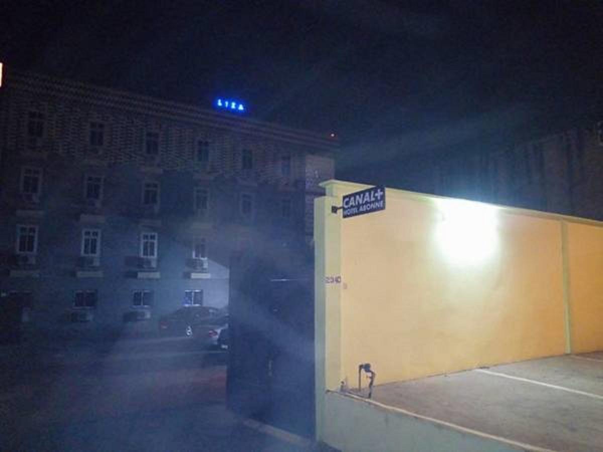 Liza Hotel Yaoundé エクステリア 写真